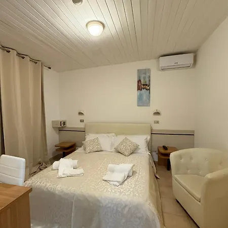 Hotel Elsa 3*