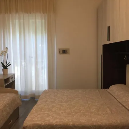 Elsa Otel